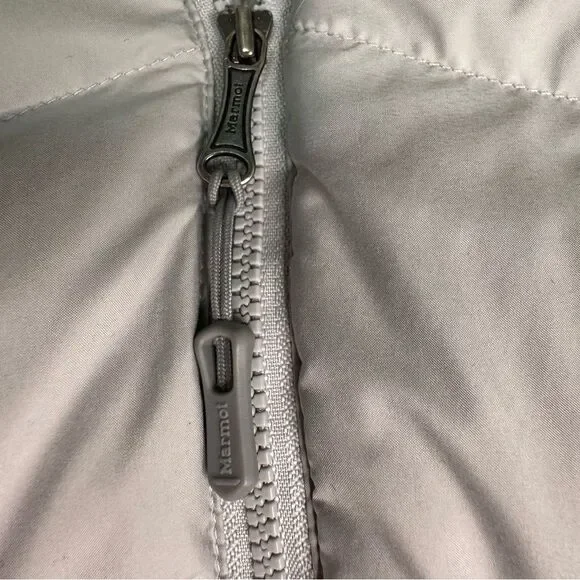 Marmot Montreal Women's 700 Down Puffer Coat - Glacier Grey | Size M - Picture 10 of 13